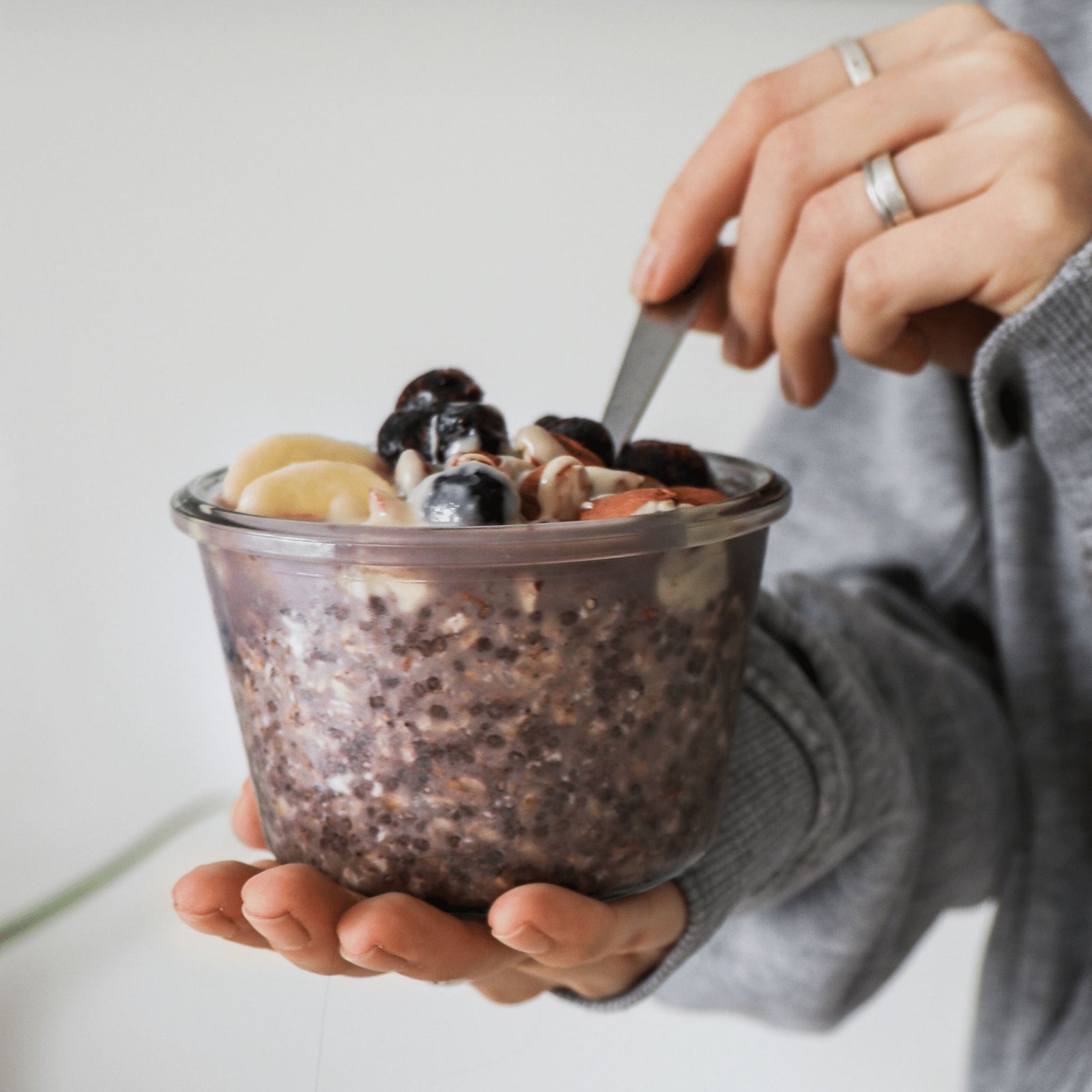 Berry Beauty Overnight Oats