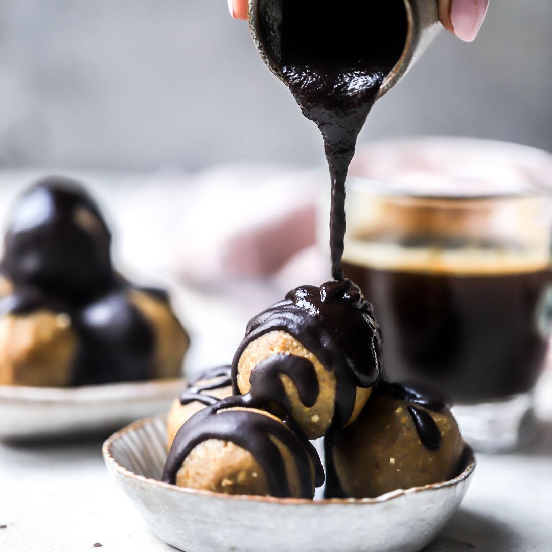 COFFEE ENERGY BALLS